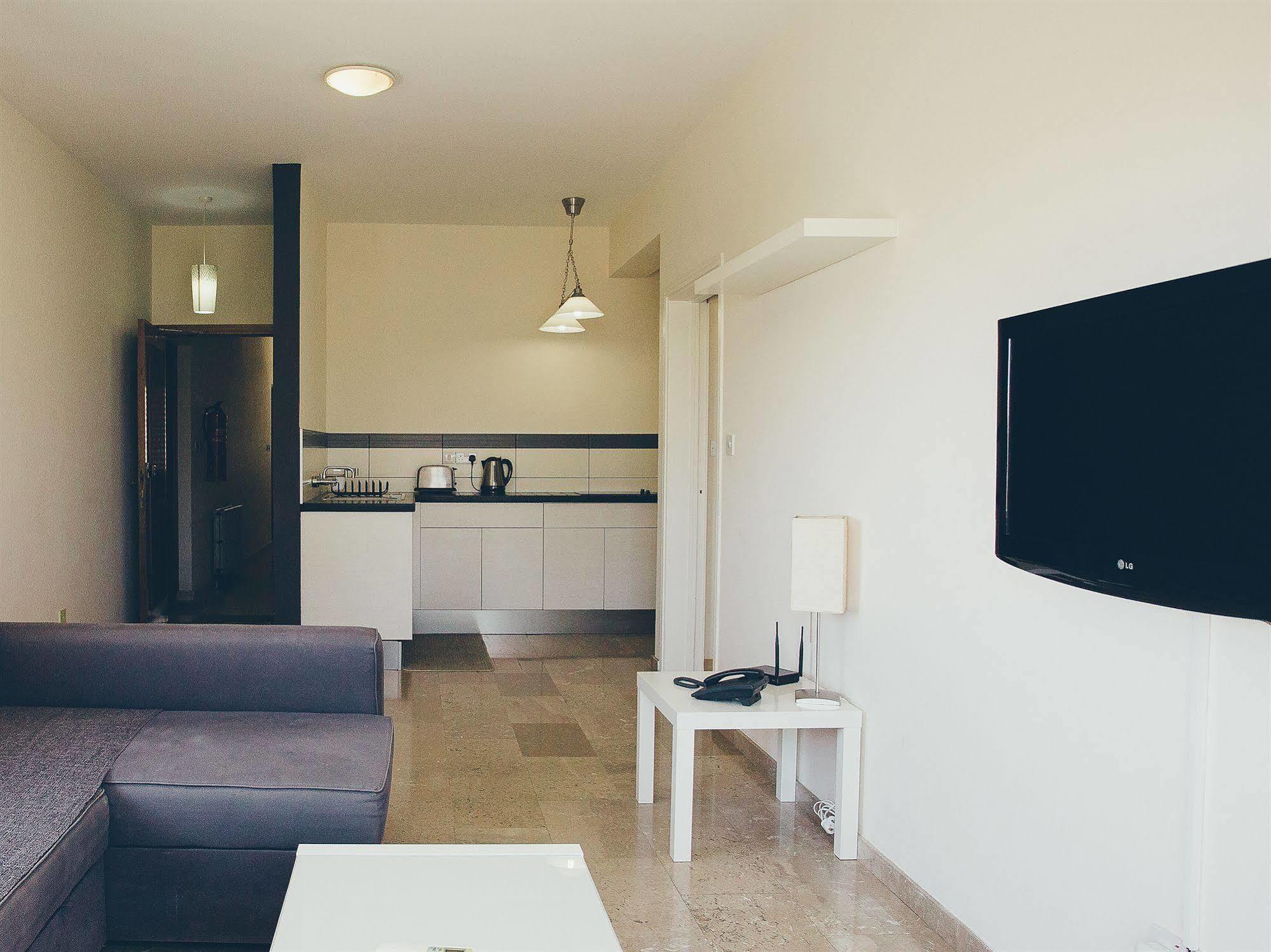 Vega Apartments Limassol Ngoại thất bức ảnh